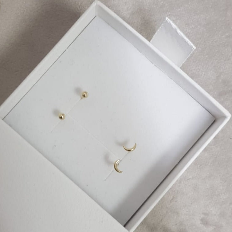Moon Stud Gold Earrings - AlmaJewelryShop