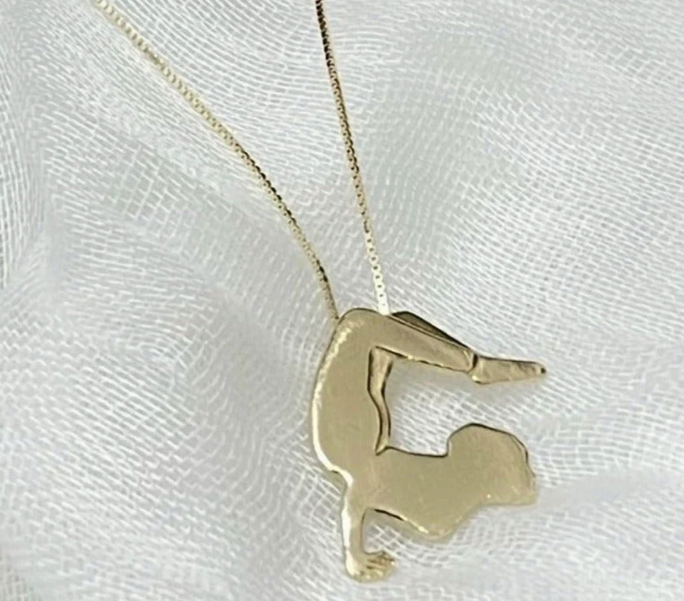 noam Yoga pendant