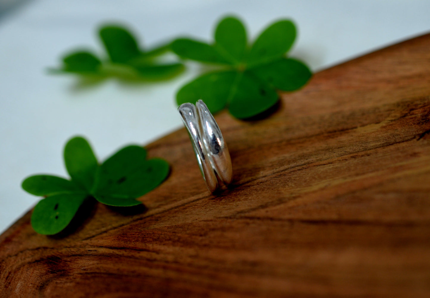 925 Sterling Silver or 585 yellow gold minimalist spiral band ring | Size 5 to 12 | Minimalist Delicate Jewelry - AlmaJewelryShop