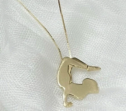 noam Yoga pendant