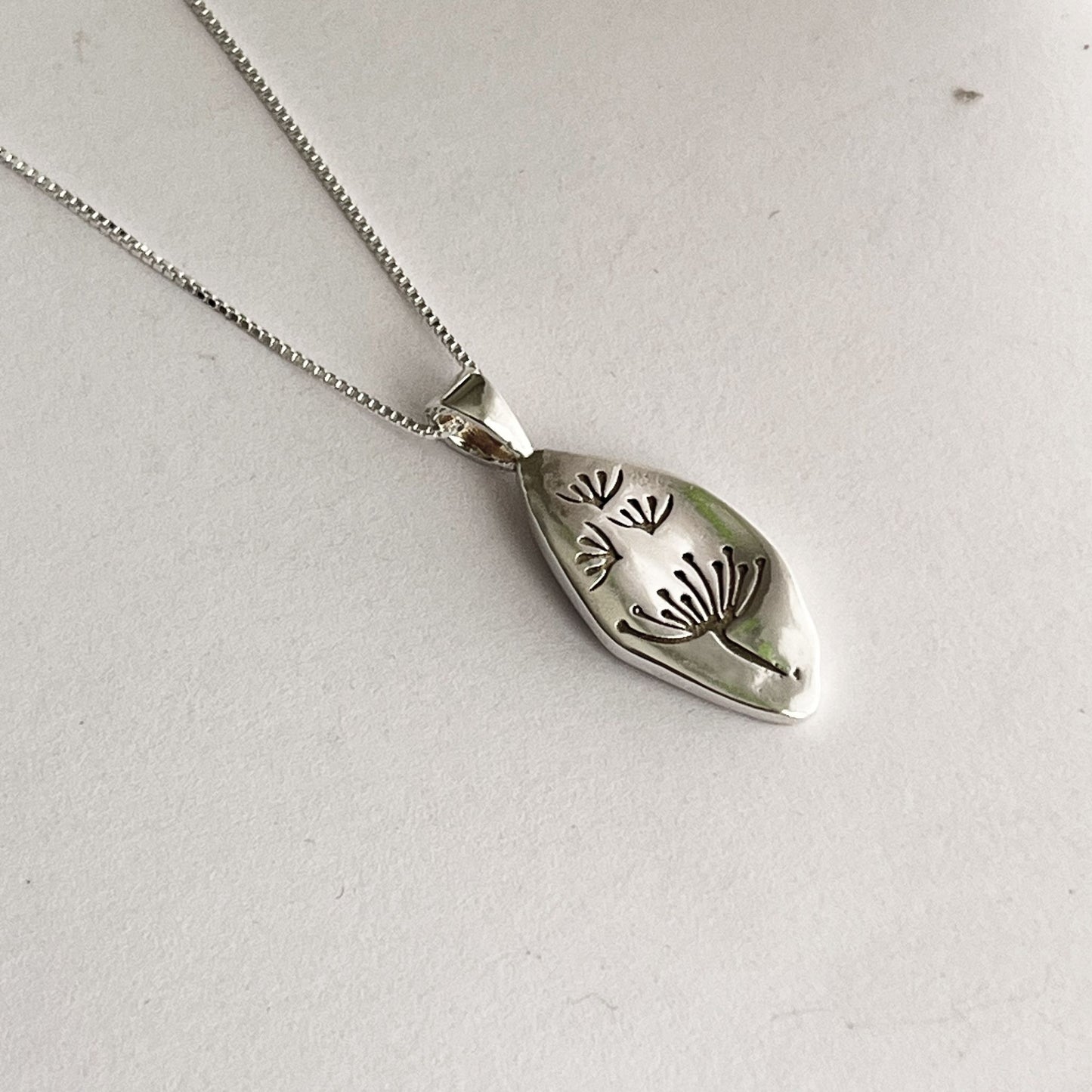song lyrics pendant goldberg lea