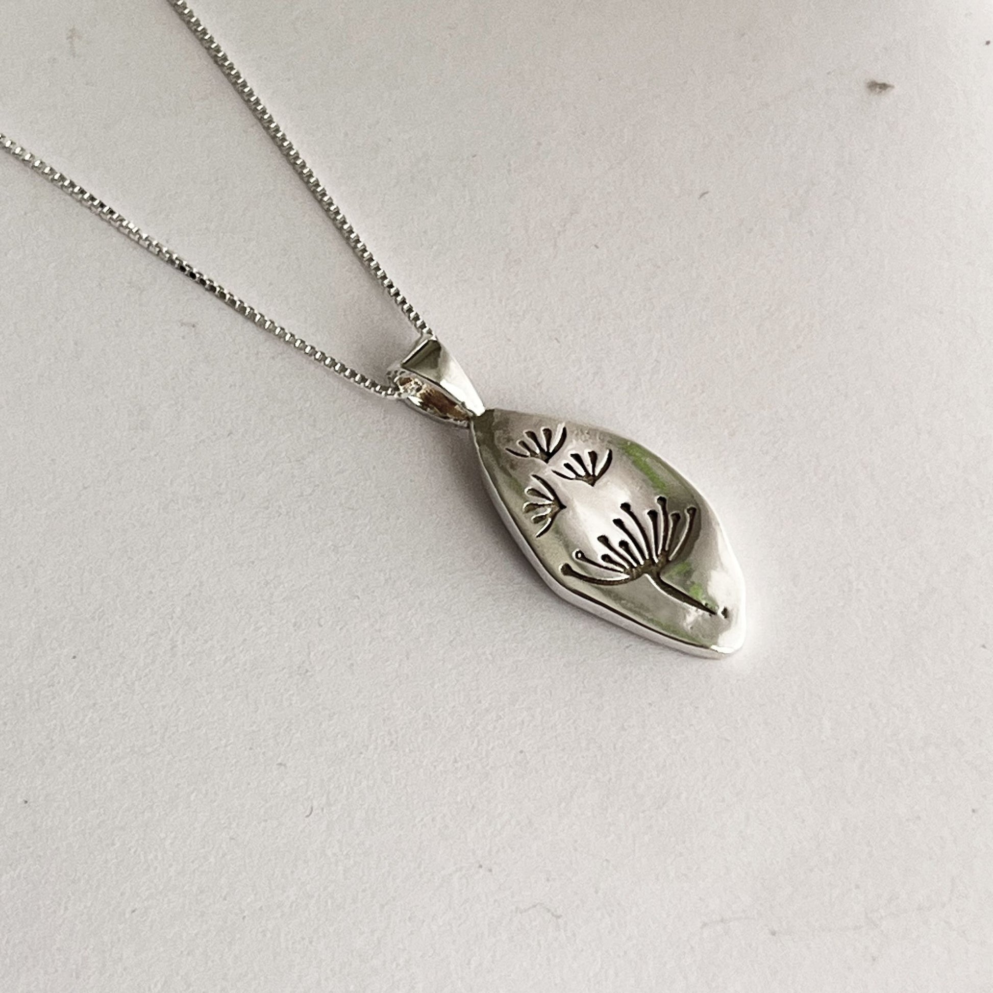 song lyrics pendant goldberg lea